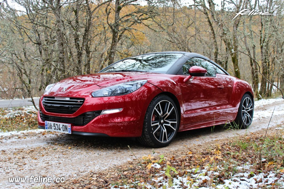 Photo 3/4 avant Peugeot RCZ R Rouge Erythrée - Essais Novembre 2013 - 1-003