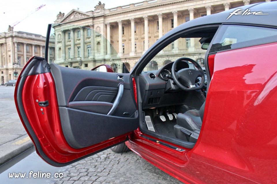 Photo Peugeot RCZ R - 1.6 THP 270 - Rouge Erythrée