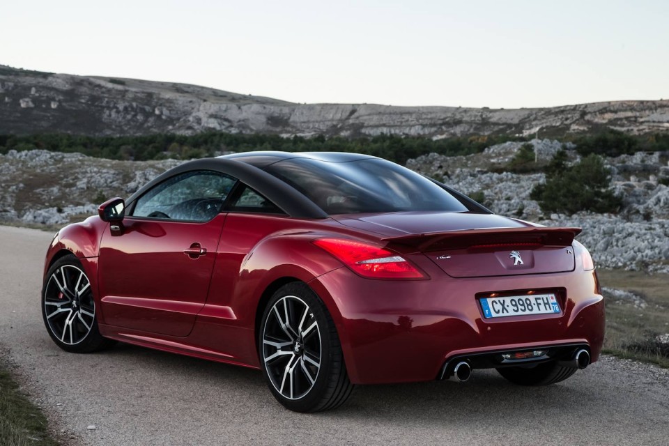 Photo officielle Peugeot RCZ R Rouge Erythrée - Essais Novembre 2013 - 1-029