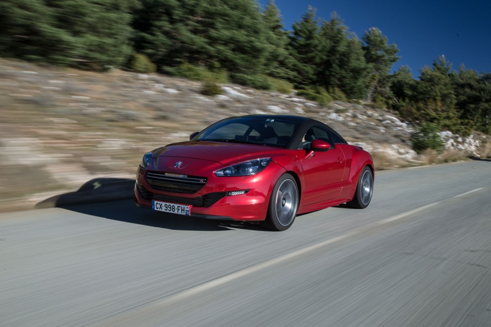 Photo officielle Peugeot RCZ R Rouge Erythrée - Essais Novembre 2013 - 1-039