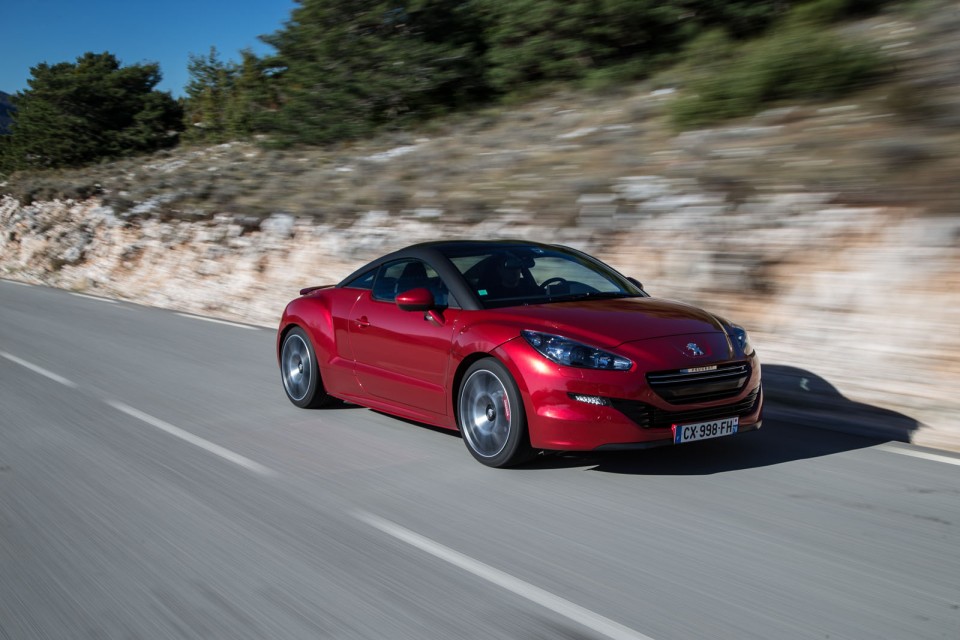 Photo officielle Peugeot RCZ R Rouge Erythrée - Essais Novembre 2013 - 1-041