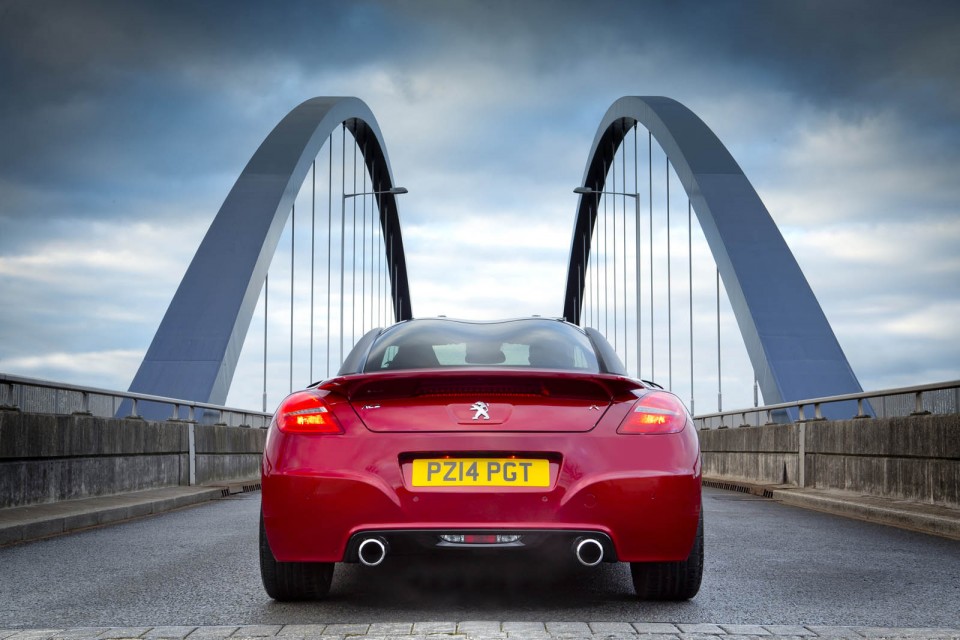 Photo Peugeot RCZ R Rouge Erythrée (UK)