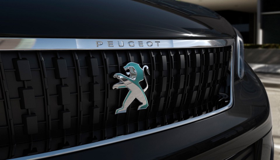 Photo sigle Lion bi ton Peugeot e-Traveller Electrique (2020)