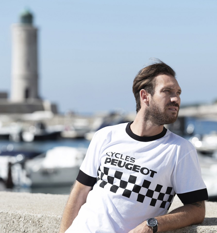 Photo T-Shirt Legend blanc Peugeot Cycles (2018)