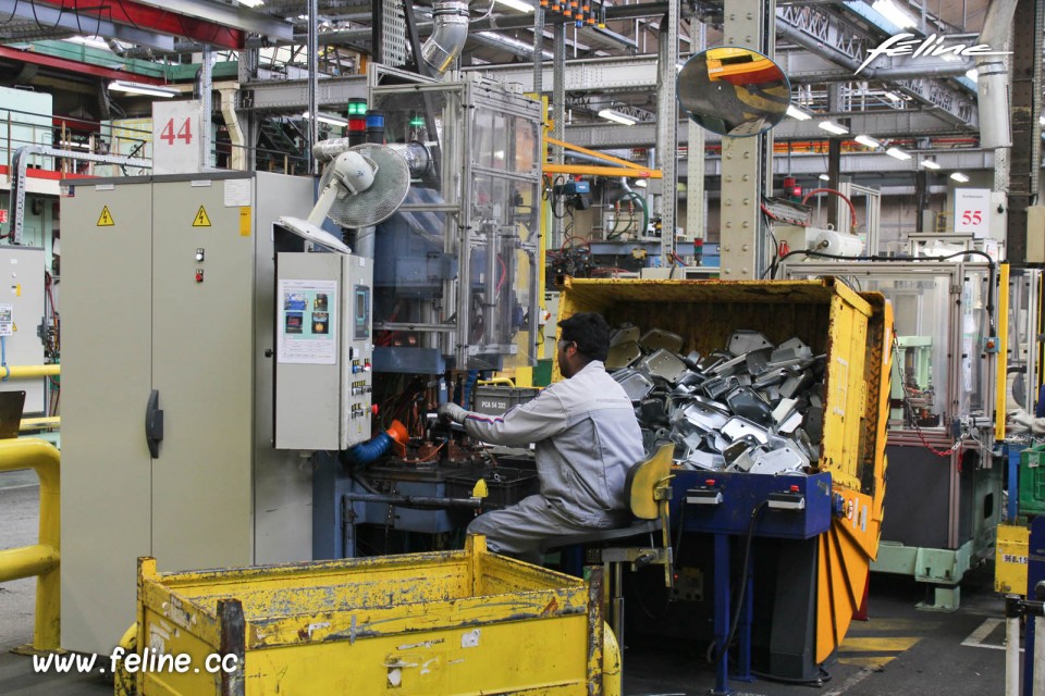 Photo usine PSA Peugeot-Citroën de Saint-Ouen (93)