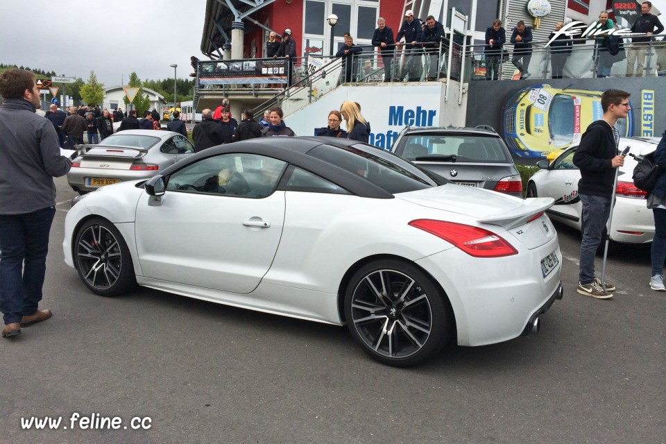 Photo Peugeot RCZ R Blanc Opale Nürburgring