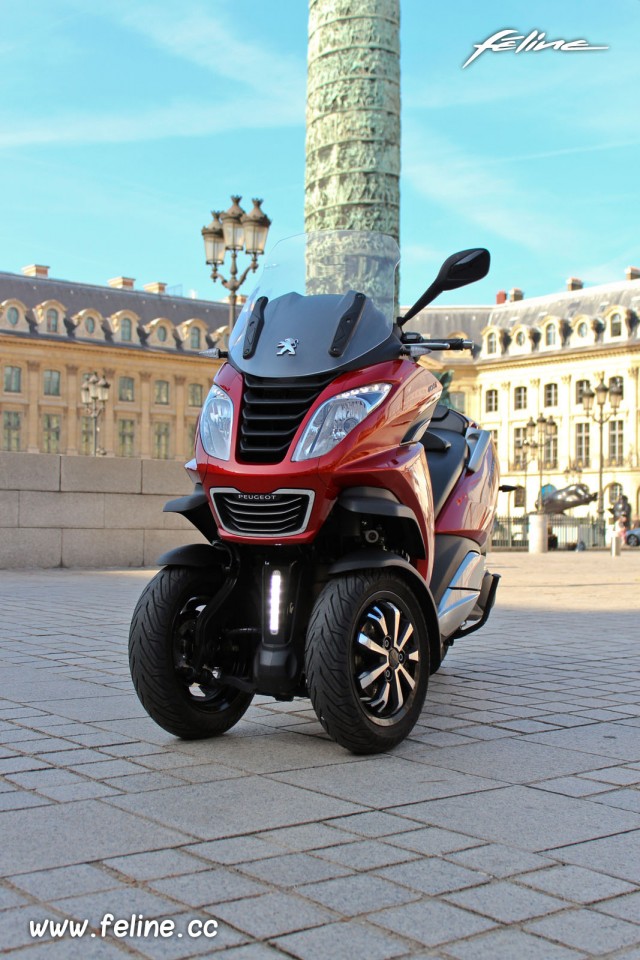 Photo Peugeot Metropolis 400i Rouge Safran - 1-008