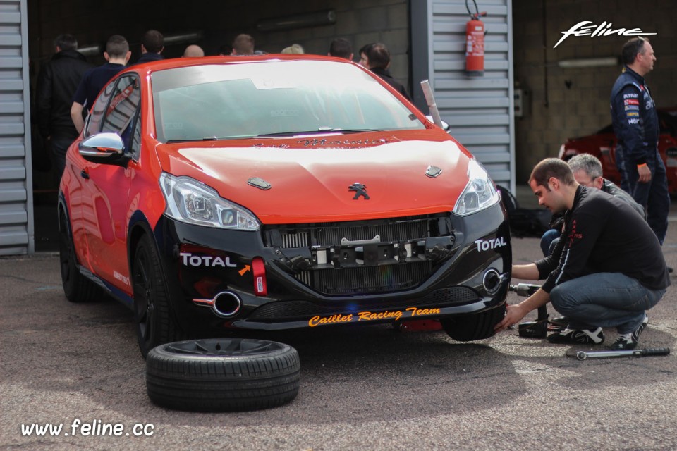 Caillet Racing Team - Circuit de Dijon Prenois (2015)